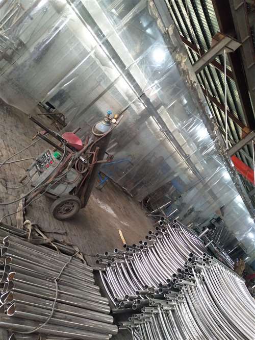 护栏不锈钢复合管自主研发生产厂家送货上门