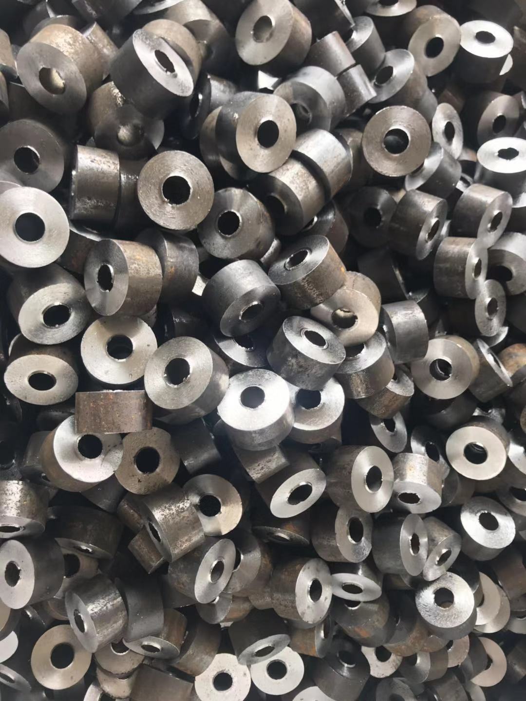 河南合金圆钢切割加工20余年钢管行业生产经验