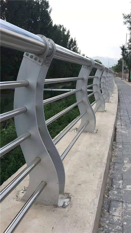 漳州桥梁防撞护栏售后完善