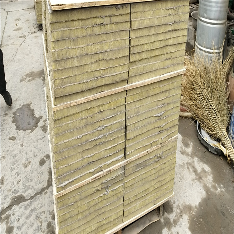 外墙岩棉板厂家最新价格为品质而生产