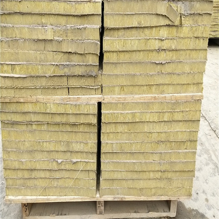 牡丹江岩棉外墙保温板专业施工队伍