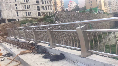 新型桥梁景观护栏材质好用料足定制批发