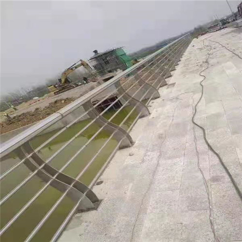 西藏桥梁防撞钢板立柱本地厂家