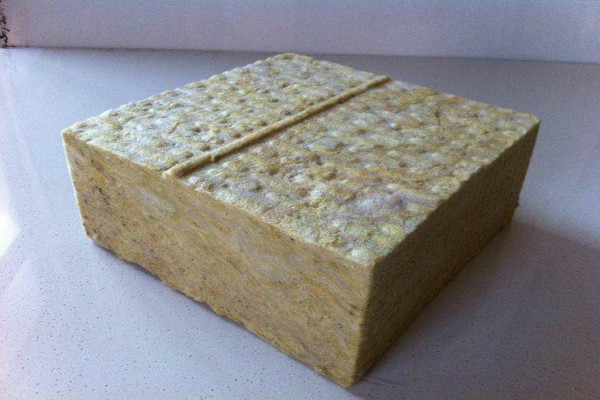 佳木斯市A级防火保温岩棉板生产销售厂家  