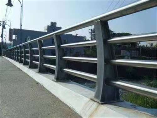 湛江道路护栏市政护栏生产快速化