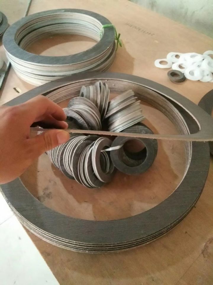 ​桃江法兰式石棉垫片/石棉橡胶垫生产厂家