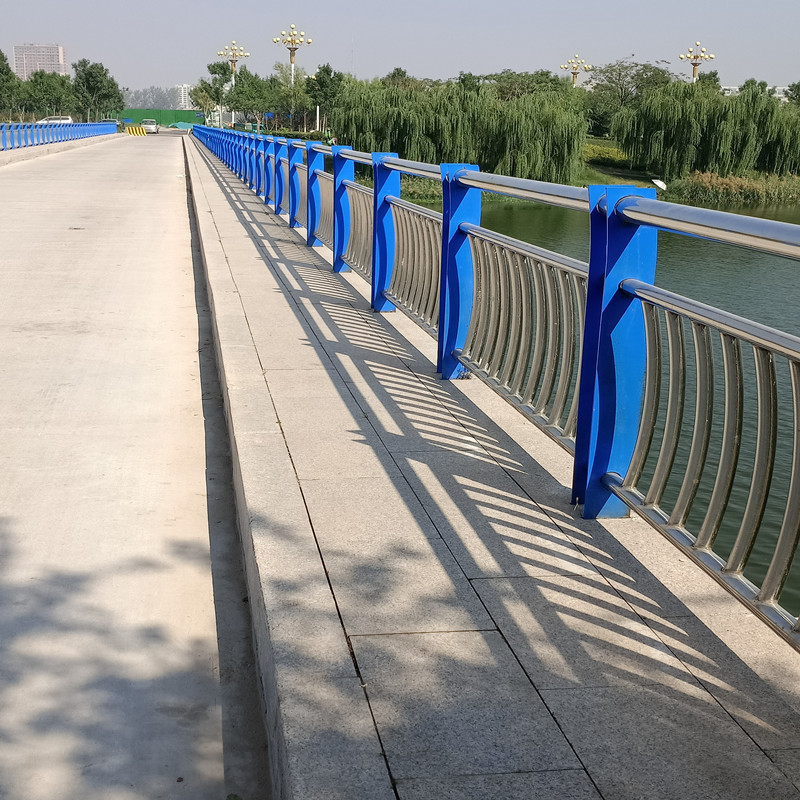 襄樊桥梁201不锈钢立柱生产厂家