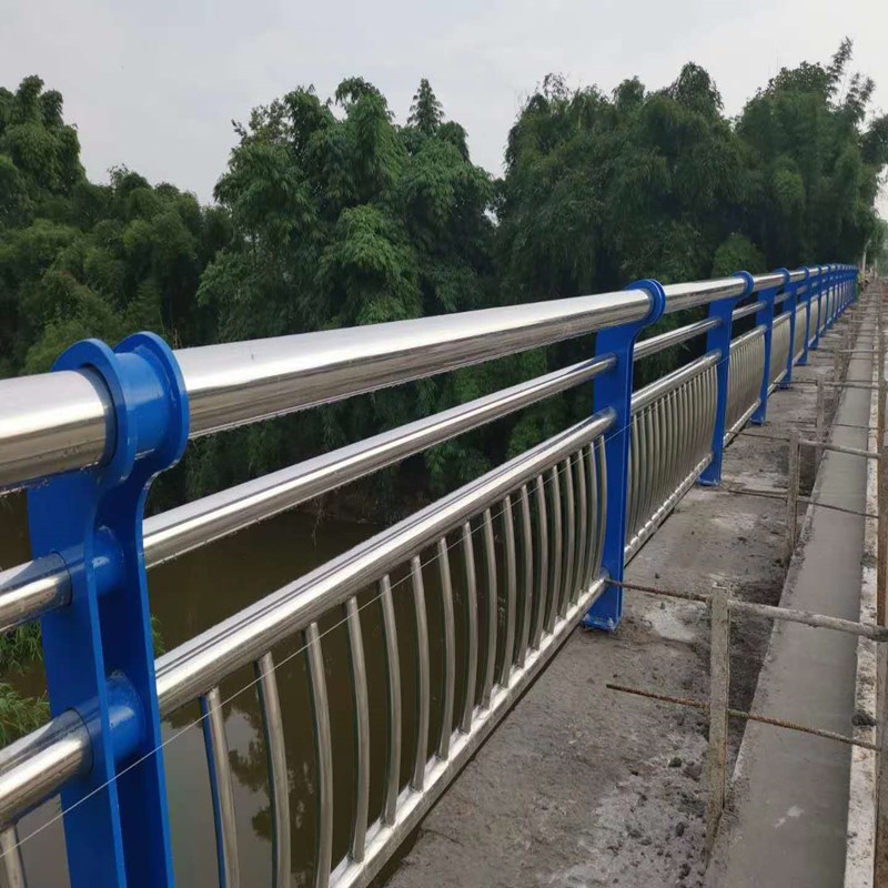 玉林桥梁护栏专业生产
