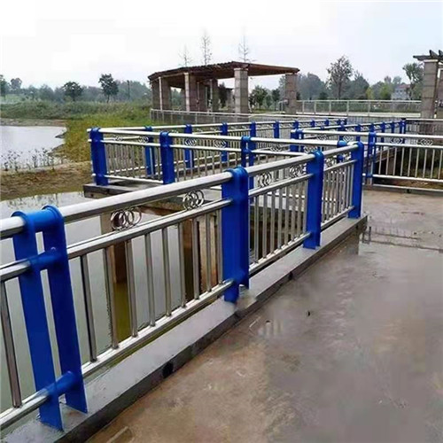 吉林省不锈钢复合管护栏扶手公司